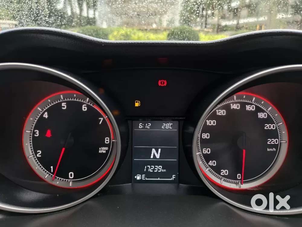 Maruti Suzuki Swift Amt Zxi, 2021, Petrol