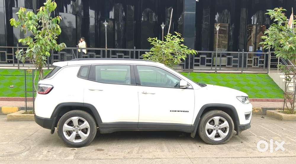 Jeep Compass Limited Auto Petrol