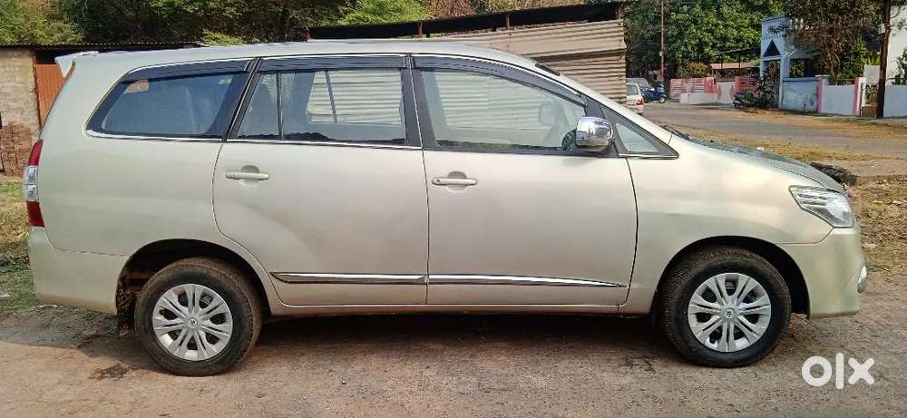 Toyota Innova 2016 Diesel 110000 Km Driven