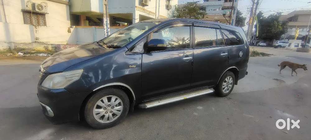 Toyota Innova 2010 Diesel 222000 Km Driven Insurance Runing