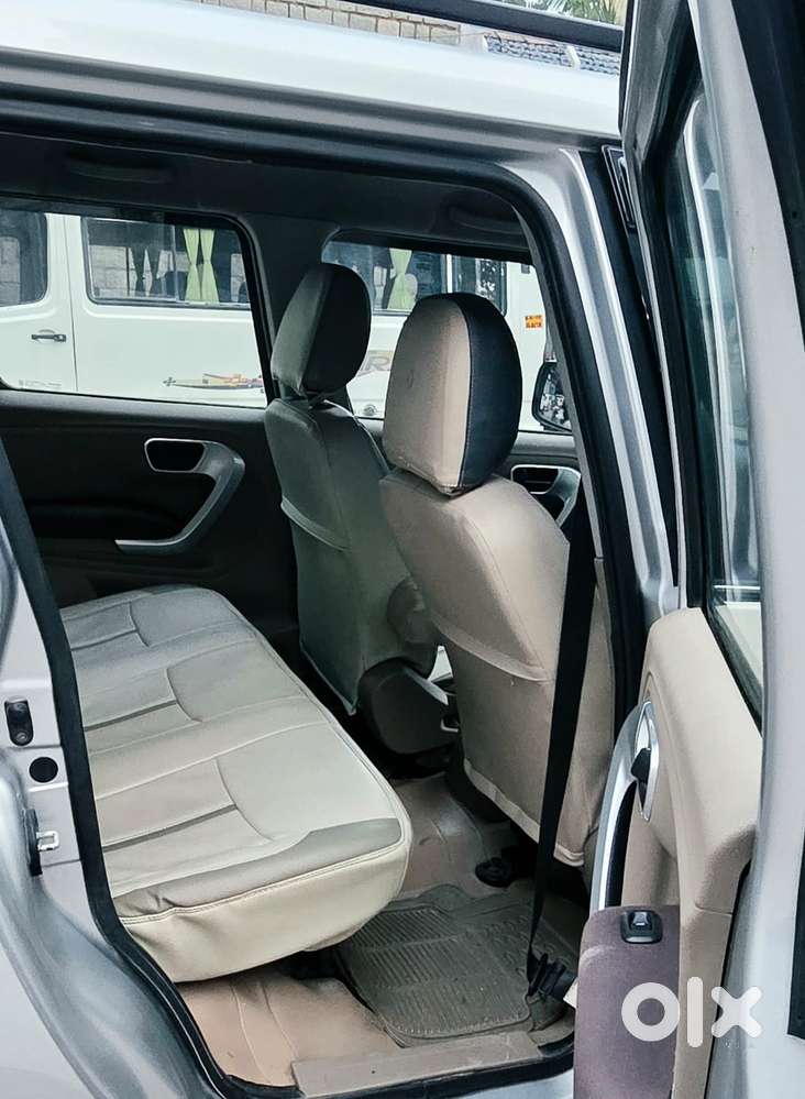 Mahindra Tuv 300 T8, 2015, Diesel