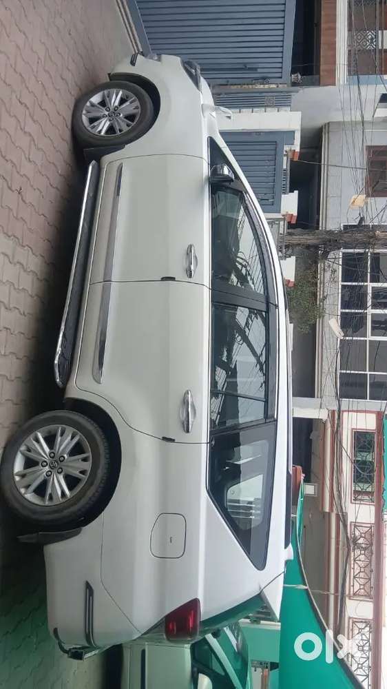 Toyota Innova Crysta 2.4 Z