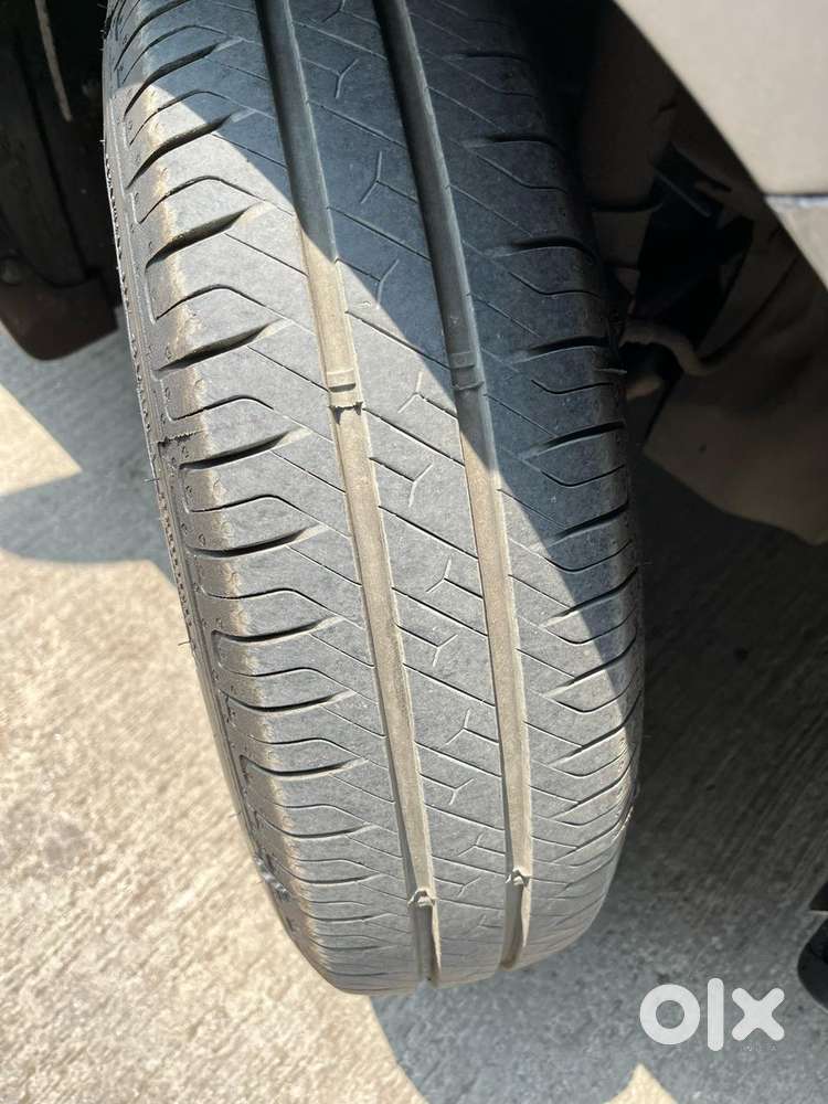 Maruti Suzuki Swift Dzire 1.2 Vxi Bsiv, 2014, Petrol