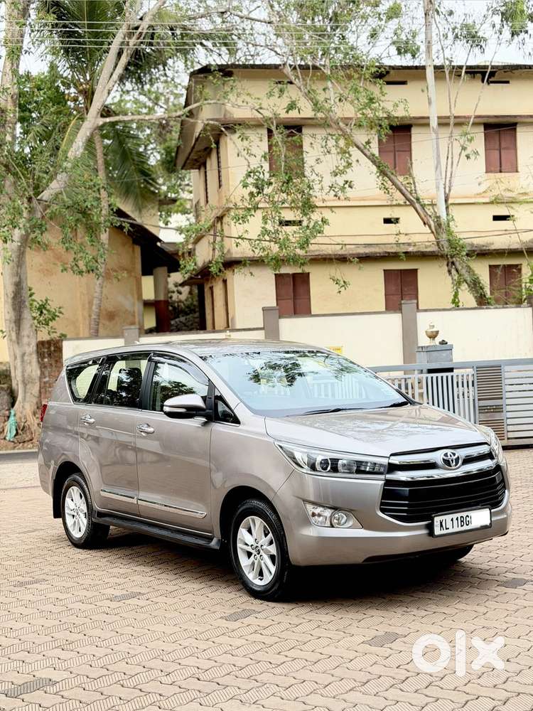 Toyota Innova Crysta 2.4 V, 2017, Diesel