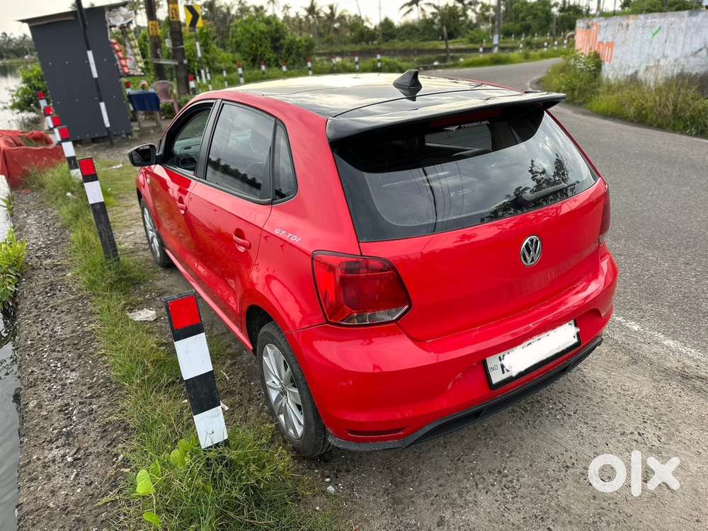 Volkswagen Polo 2015, With Proper Service. Urgent Sale