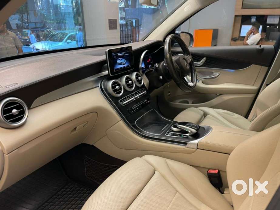 Mercedes-benz Glc Class Progressive 300, 2019, Petrol
