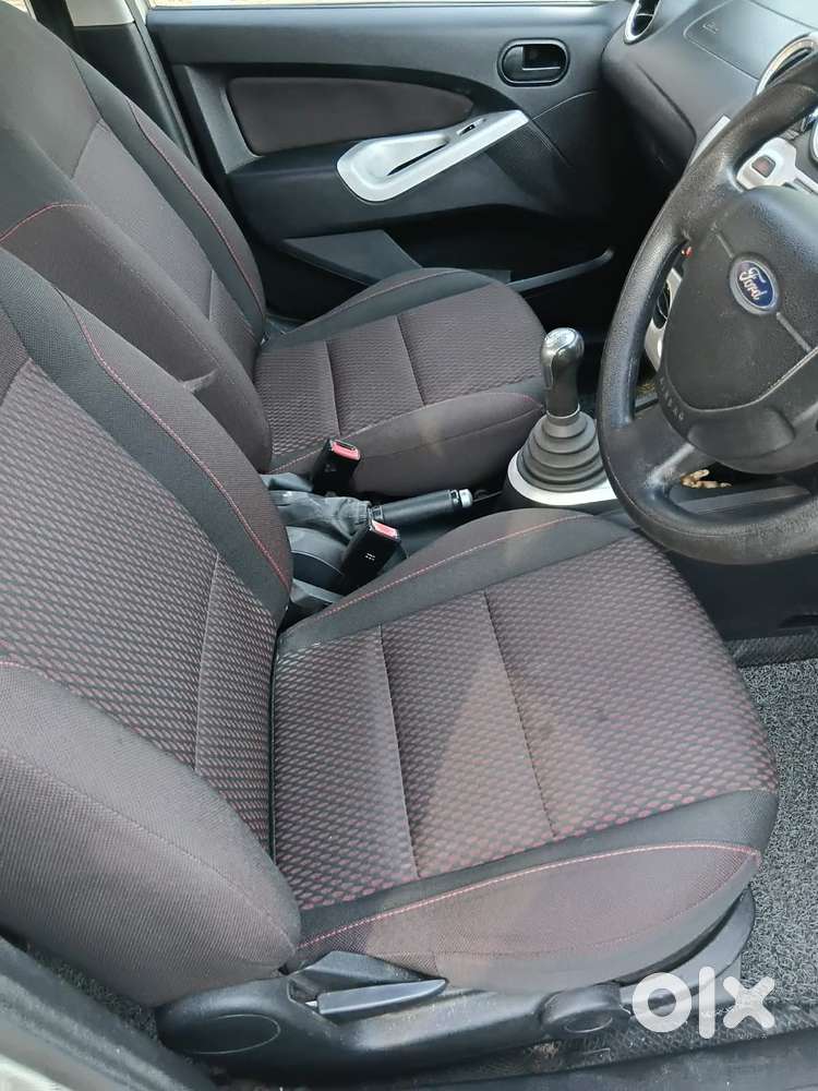 Ford Figo 1.2p Titanium Mt, 2012, Petrol
