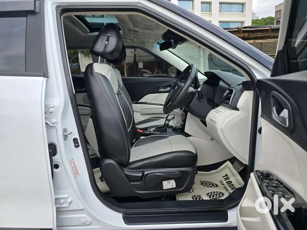 Mahindra Xuv 3xo Ax5l 1.2 Petrol At, 2025, Petrol