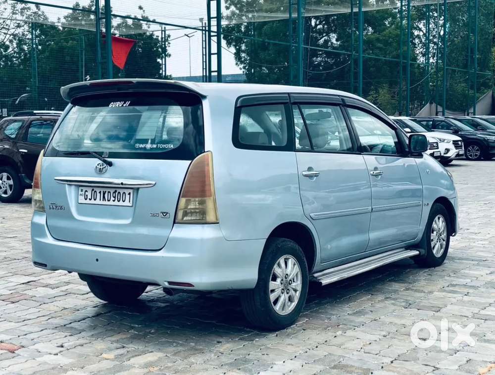 Toyota Innova 2.5 Vx 8 Str Bsiv, 2010, Diesel