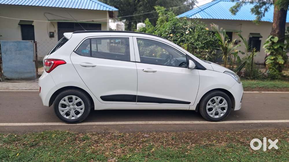 Hyundai Grand I10 Sportz 1.2 Kappa Vtvt, 2015, Petrol