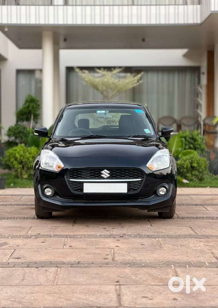 Maruti Suzuki Swift 1.3 Zxi, 2023, Petrol