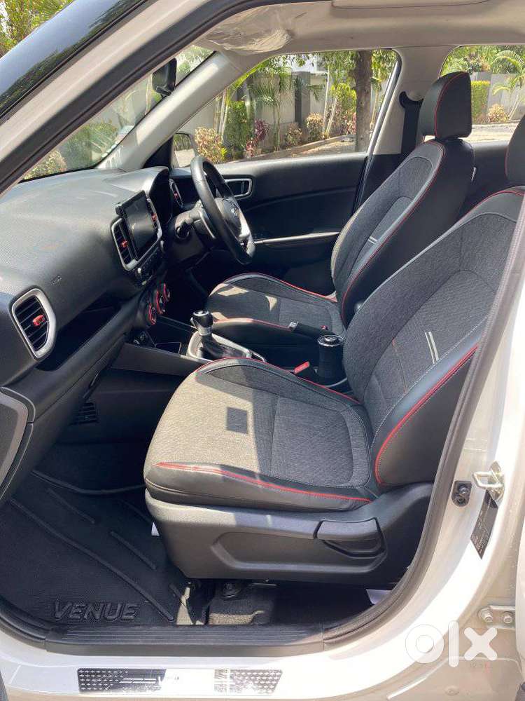 Hyundai Venue 1.0 Sx Plus Turbo Dct Dual Tone, 2022, Petrol