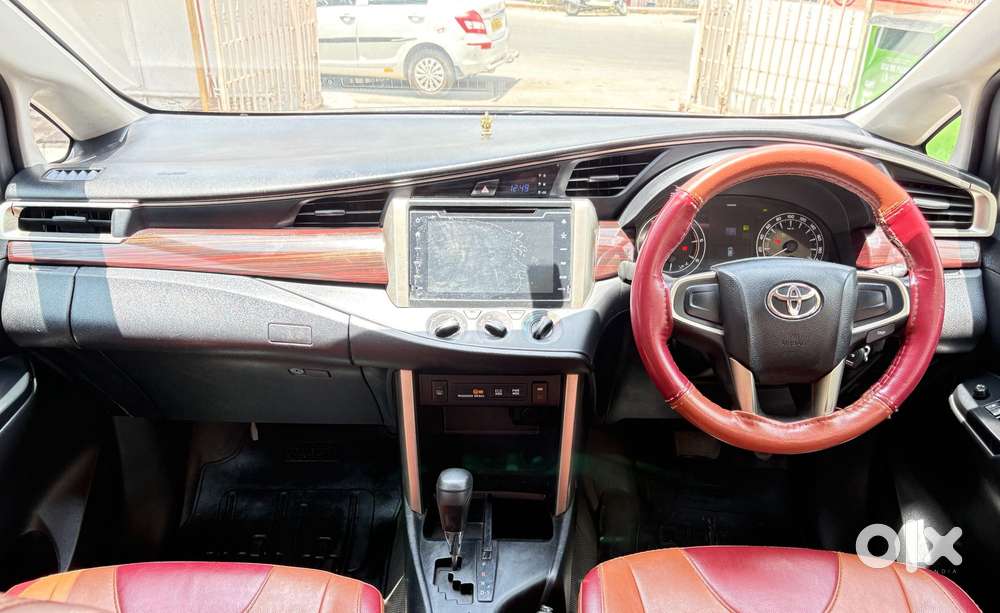 Toyota Innova Crysta 2.8 Gx At 8s, 2018, Diesel