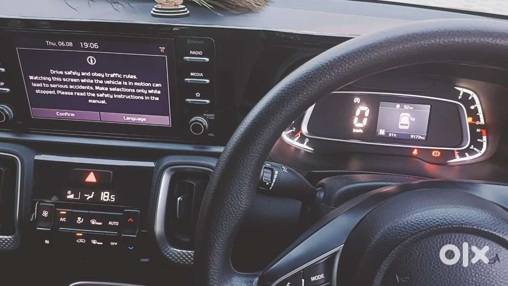 Kia Sonet Petrol 2023