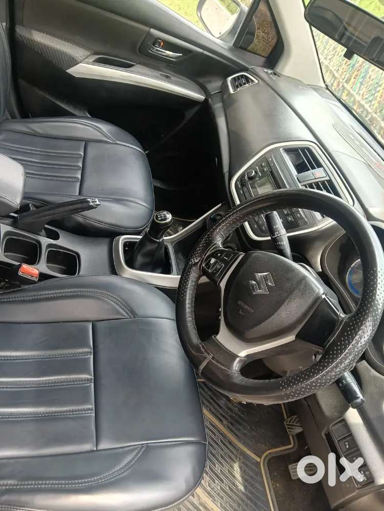 Maruti Suzuki S-cross 2016 Single Handed Car Silent Engine