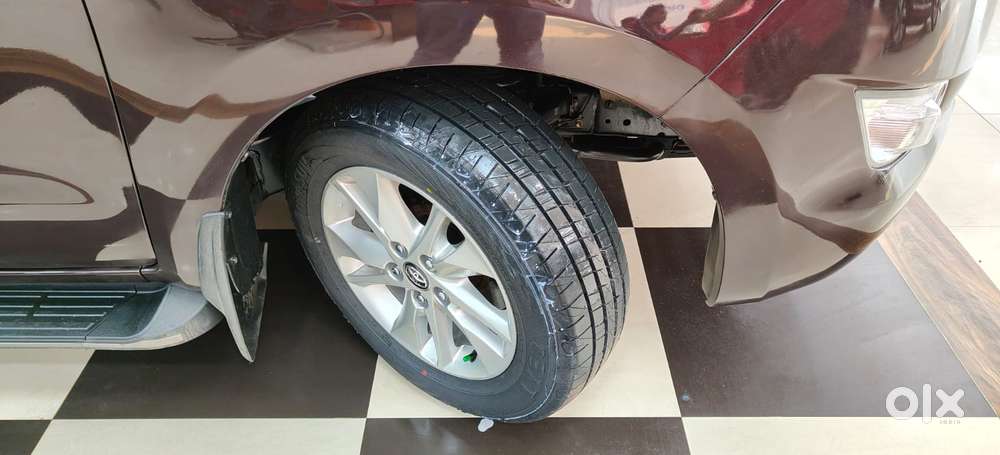 Toyota Innova Crysta 2.4 V, 2017, Diesel