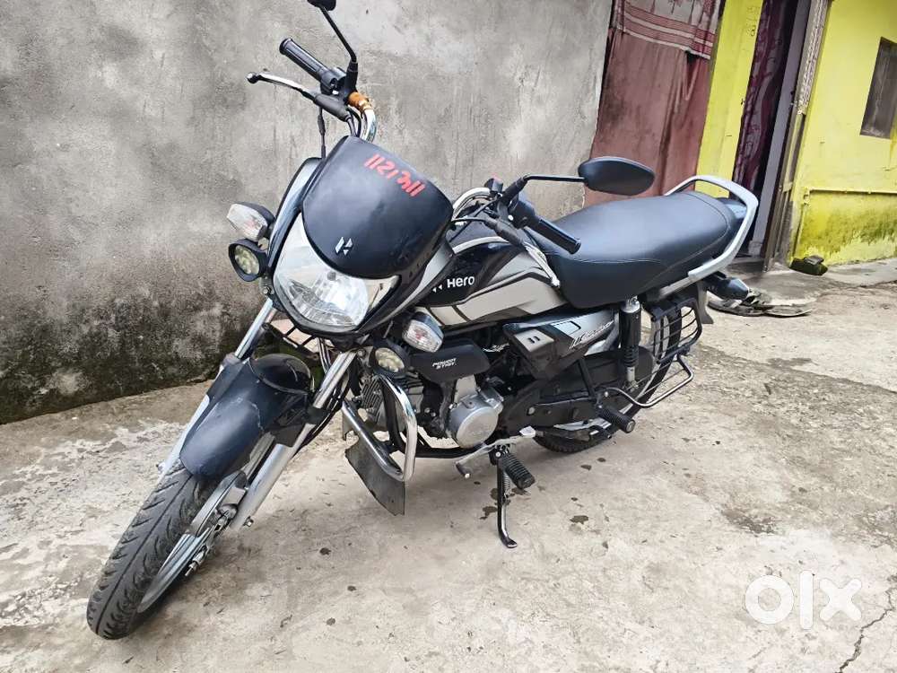 Hero HF Deluxe 2023