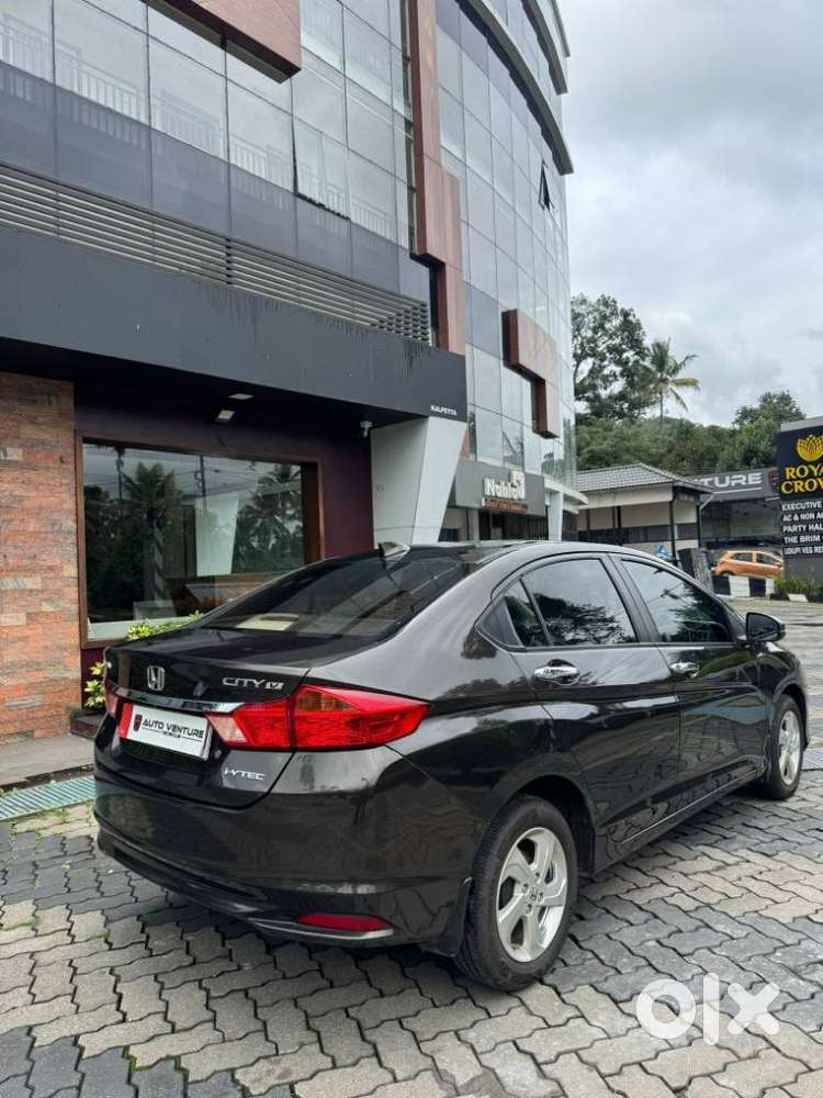 Honda City V Mt, 2015, Petrol