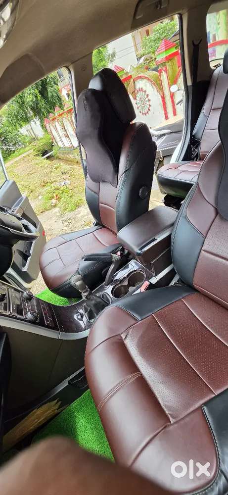 Mahindra Xuv500 W8 2013