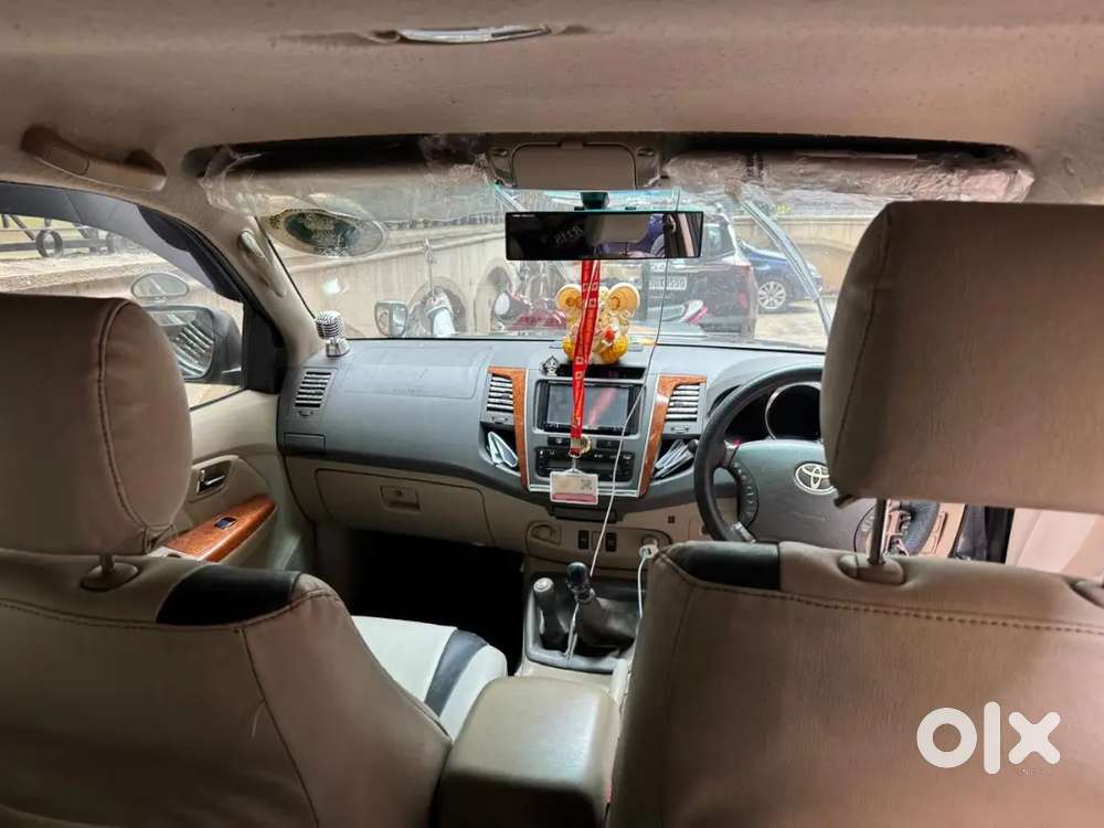 Toyota Fortuner 3.0 4x4 2011 Super Class Condition