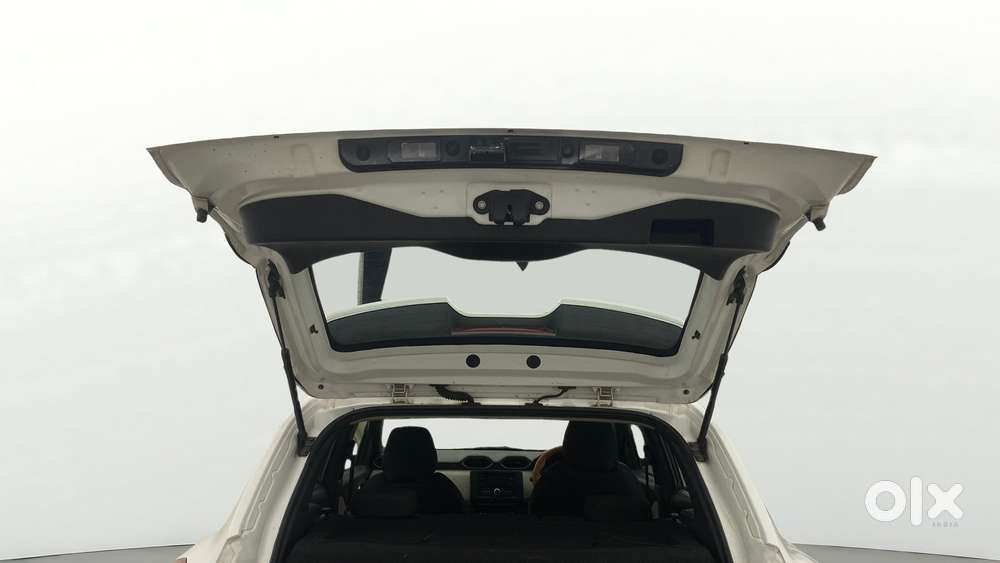 Nissan Magnite 1.0 Xv Executive, 2022, Petrol