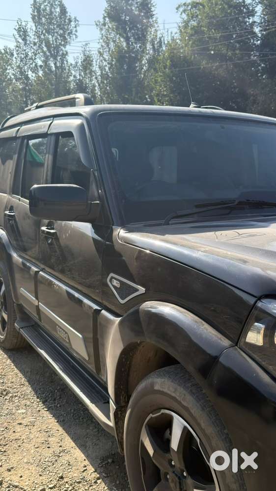 Mahindra Scorpio Diesel 2023 Capitan Seat Vanity Number