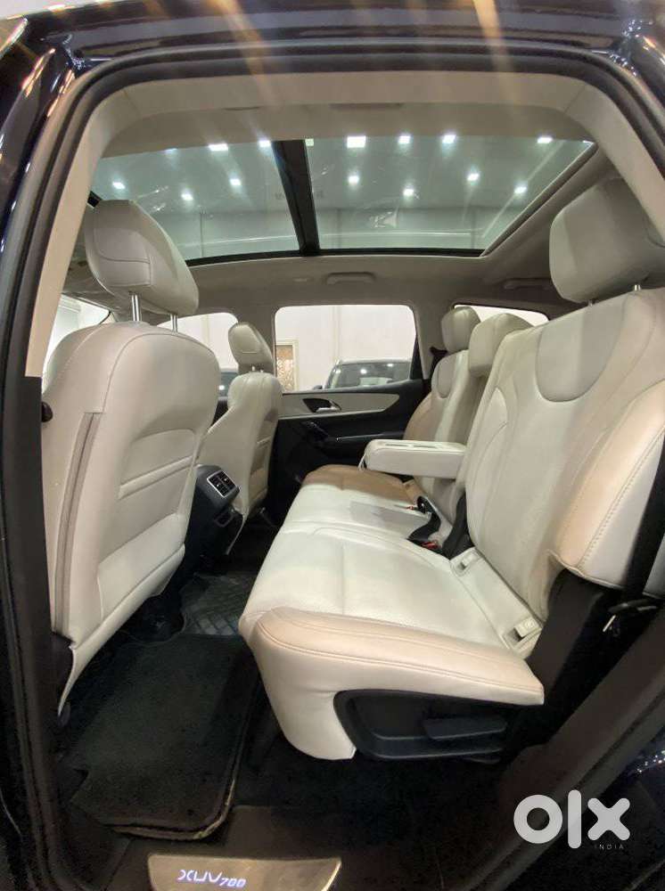 Mahindra Xuv700 2.2 Ax 7 Diesel At Luxury Pack Str, 2023, Diesel