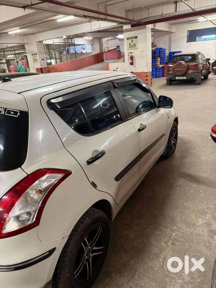 Maruti Suzuki Swift 2015 Diesel 119000 Km Driven