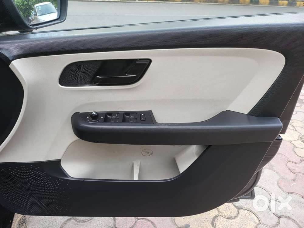 Tata Altroz 1.2 Xt, 2021, Petrol
