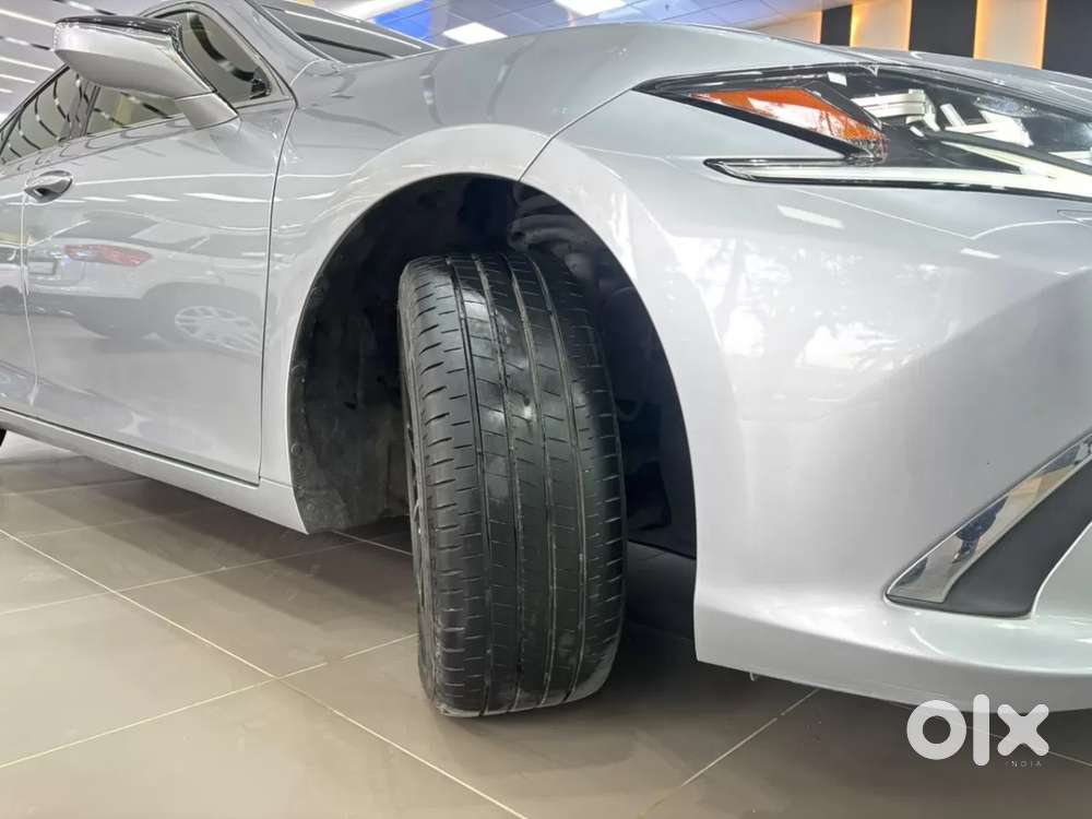 Lexus Es, 2023, Petrol
