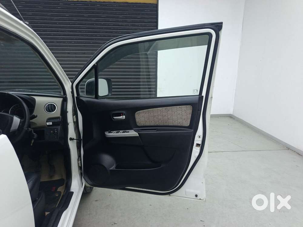 Maruti Suzuki Wagon R 1.0 Vxi Abs, 2016, Petrol