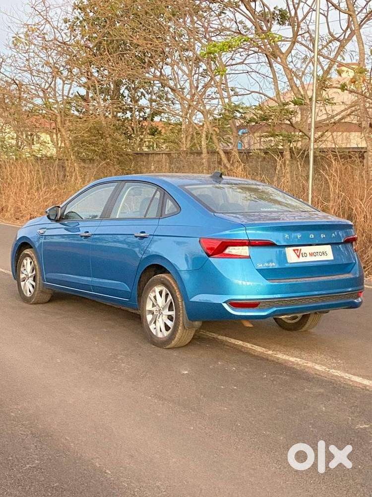 Skoda Slavia 1.0 Ambition Tsi, 2023, Petrol