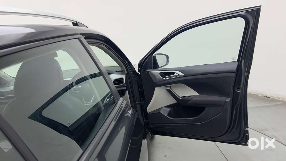 Volkswagen Taigun 1.0 Tsi Highline At, 2022, Petrol