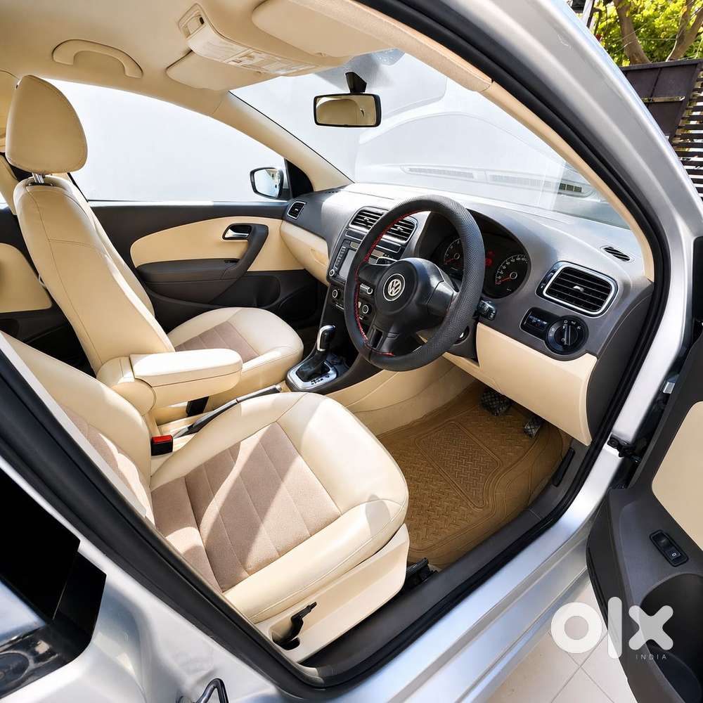 Volkswagen Vento Petrol Highline At, 2011, Petrol