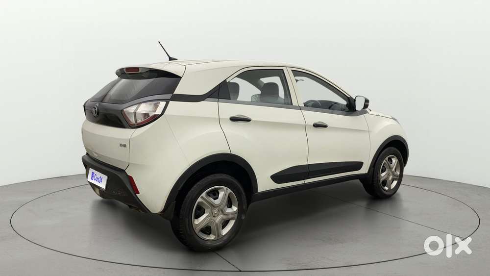 Tata Nexon 1.2 Revotron Xma, 2019, Petrol