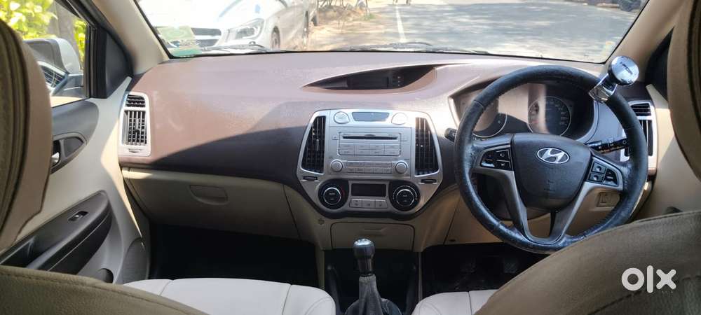 Hyundai I20 2010-2012 1.2 Asta Option With Sunroof, 2011, Petrol