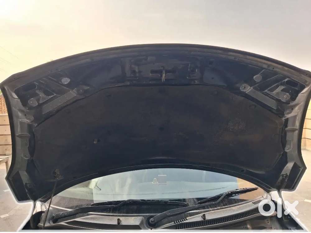 Maruti Suzuki Swift Lxi 2017