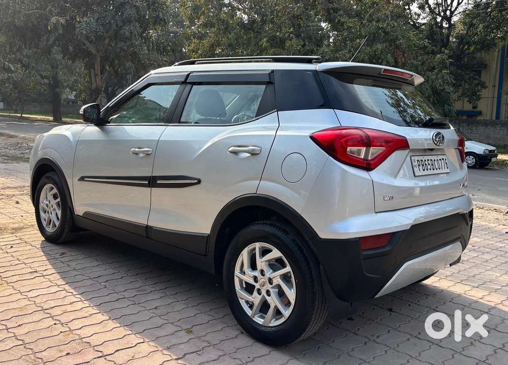 Mahindra Xuv300 W8, 2022, Petrol