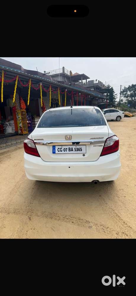 Honda Amaze 2016 Petrol Well Maintained