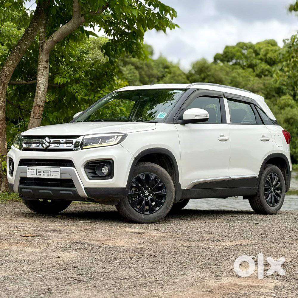 Maruti Suzuki Brezza 1.5 Zxi At Smart Hybrid, 2021, Petrol