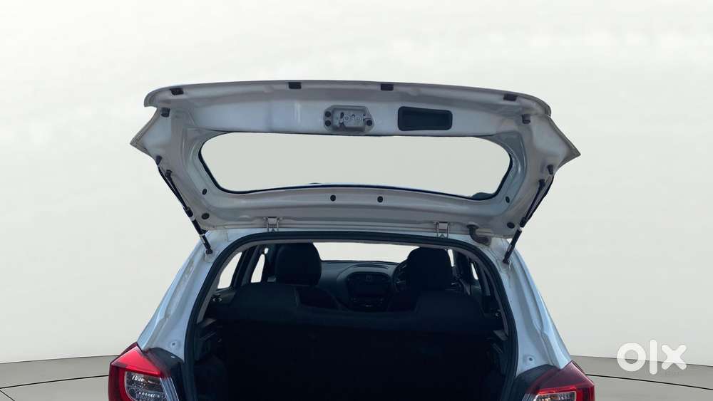 Tata Tiago Xe, 2021, Petrol