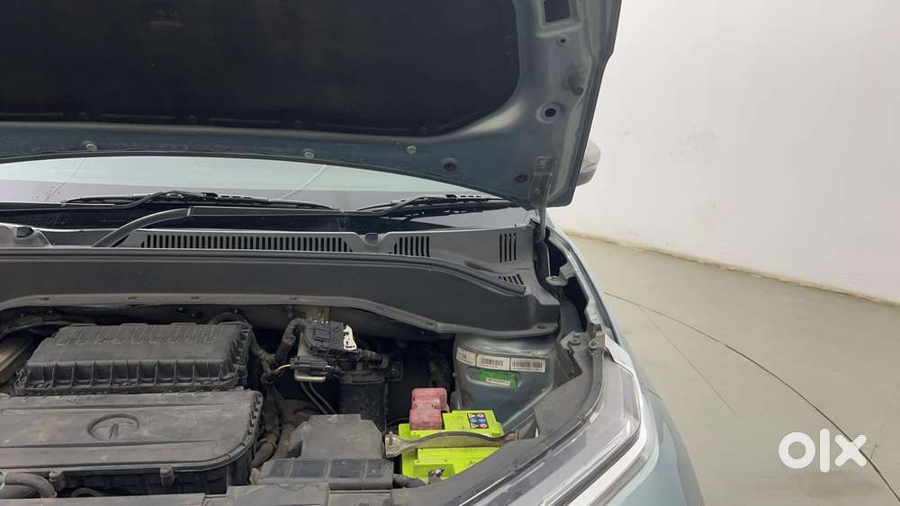 Tata Punch 1.2 Revotron Accomplished Dazzle Pack Amt, 2022, Petrol