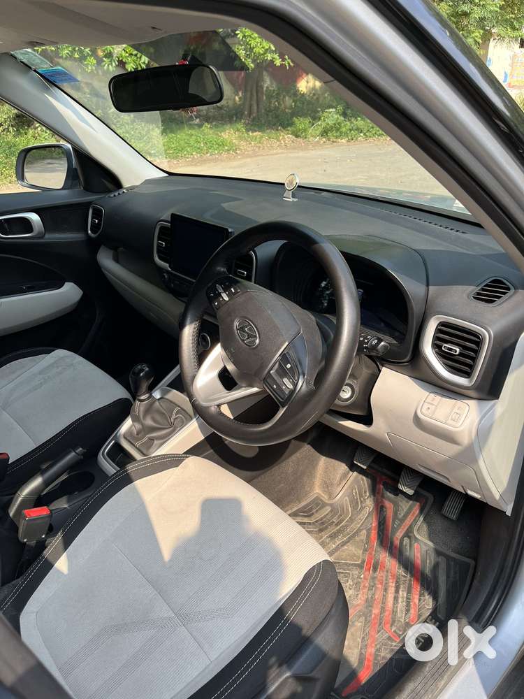Hyundai Venue S (o) 1.2 Petrol Knight Edition, 2023, Petrol