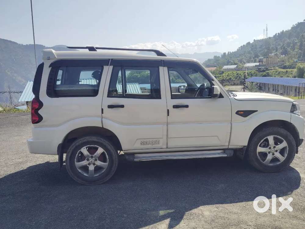 Mahindra Scorpio 2017 Diesel Well Maintained