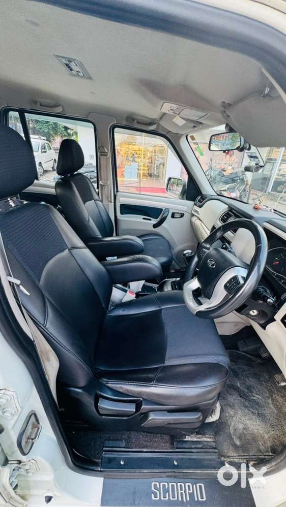Mahindra Scorpio S11 Diesel 2018