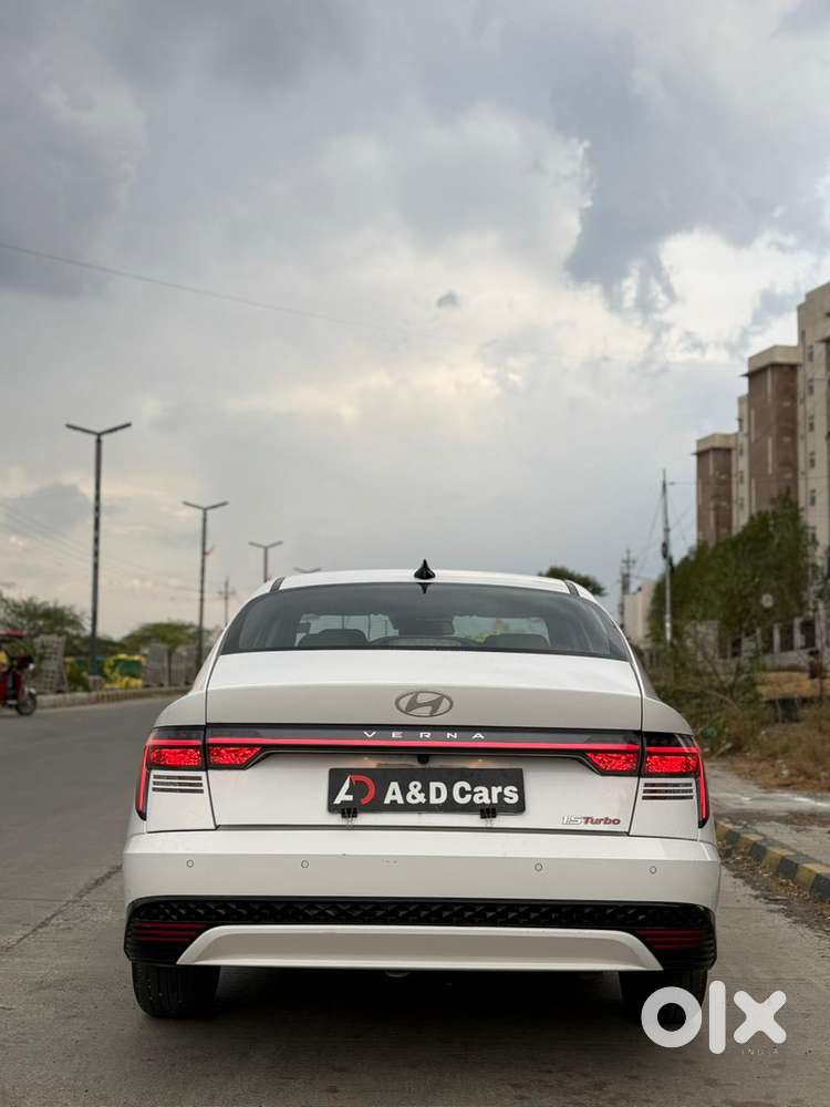 Hyundai Verna Sx (o) 1.5 Turbo Petrol Dct, 2023, Petrol