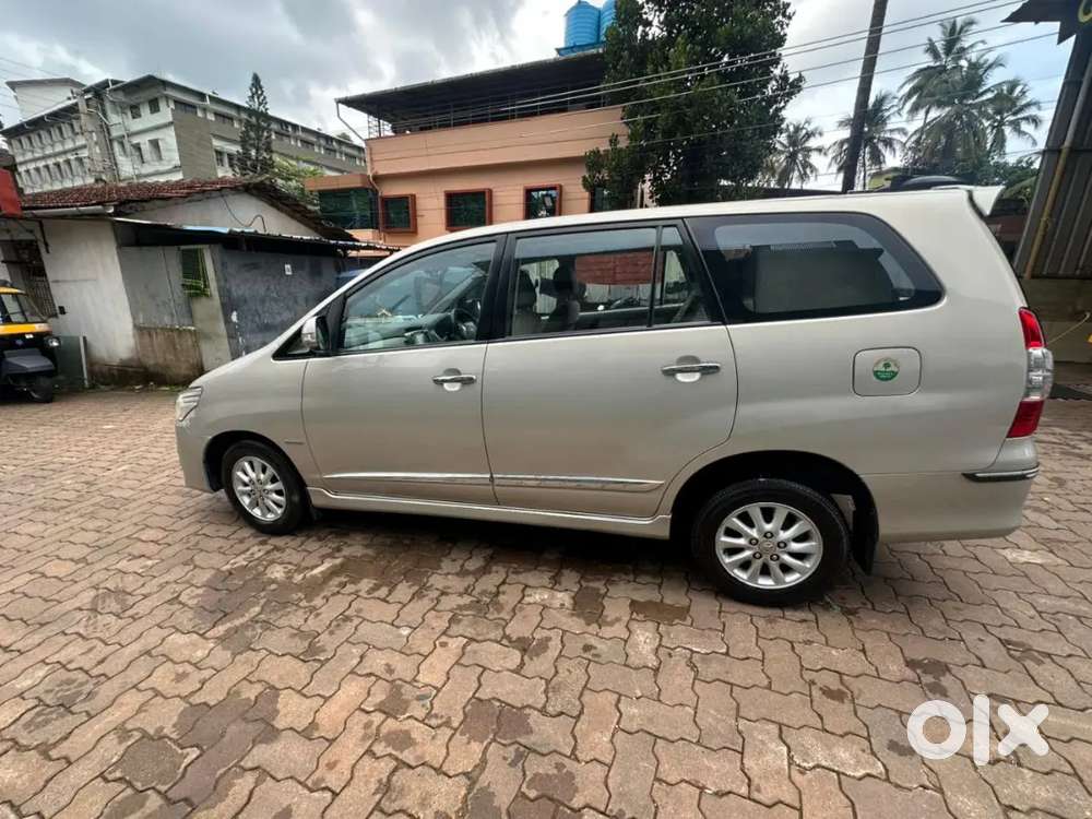Toyota Innova 2014 Diesel 149000 Km Driven
