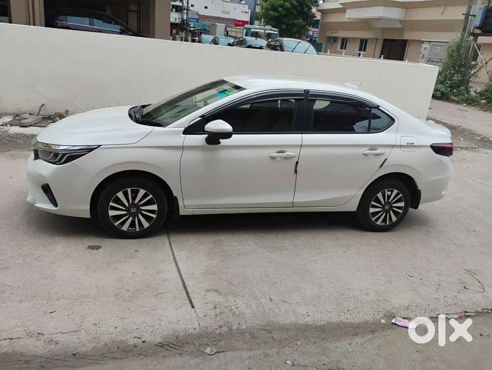 Honda City 1.5 V 5th Gen I-vtec Mt, 2024, Petrol