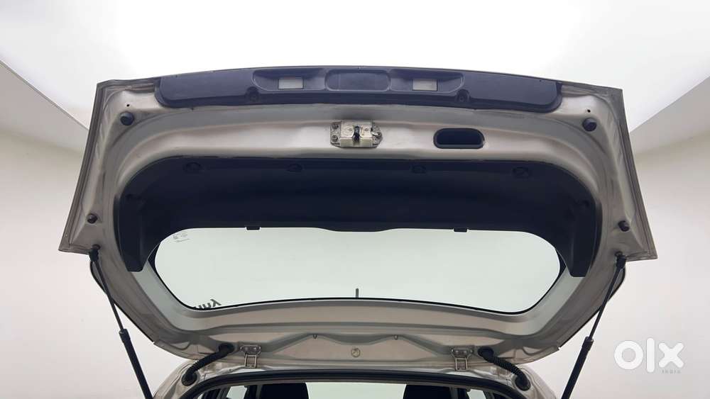Maruti Suzuki Swift Vvt Vxi, 2015, Petrol