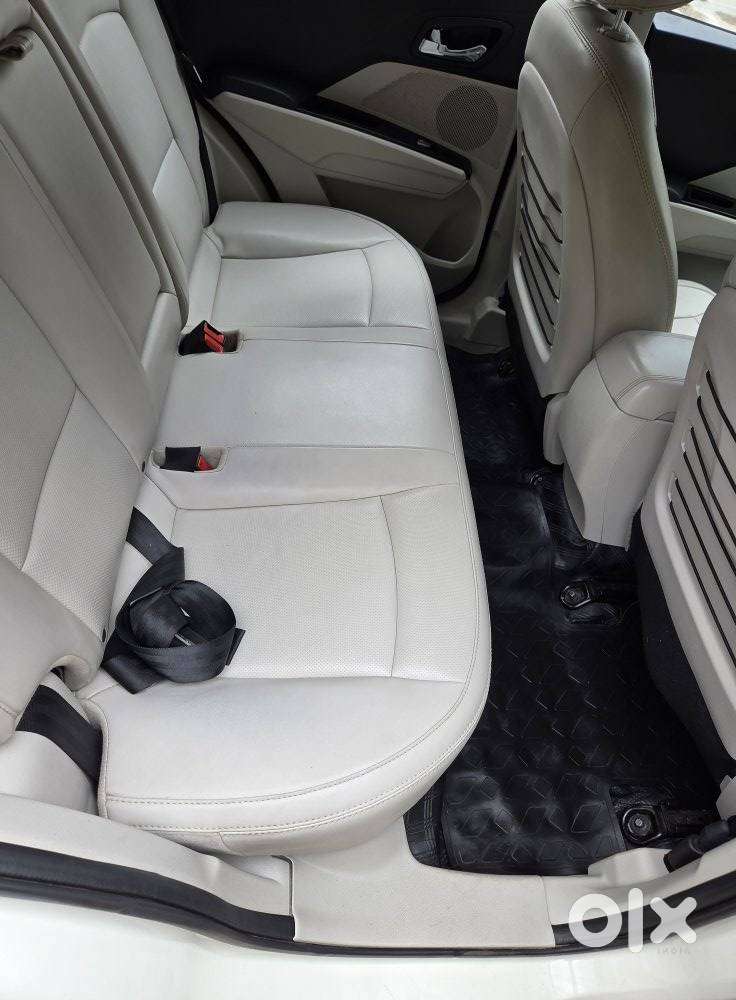 Mahindra Xuv300 W8 Option Diesel, 2022, Diesel
